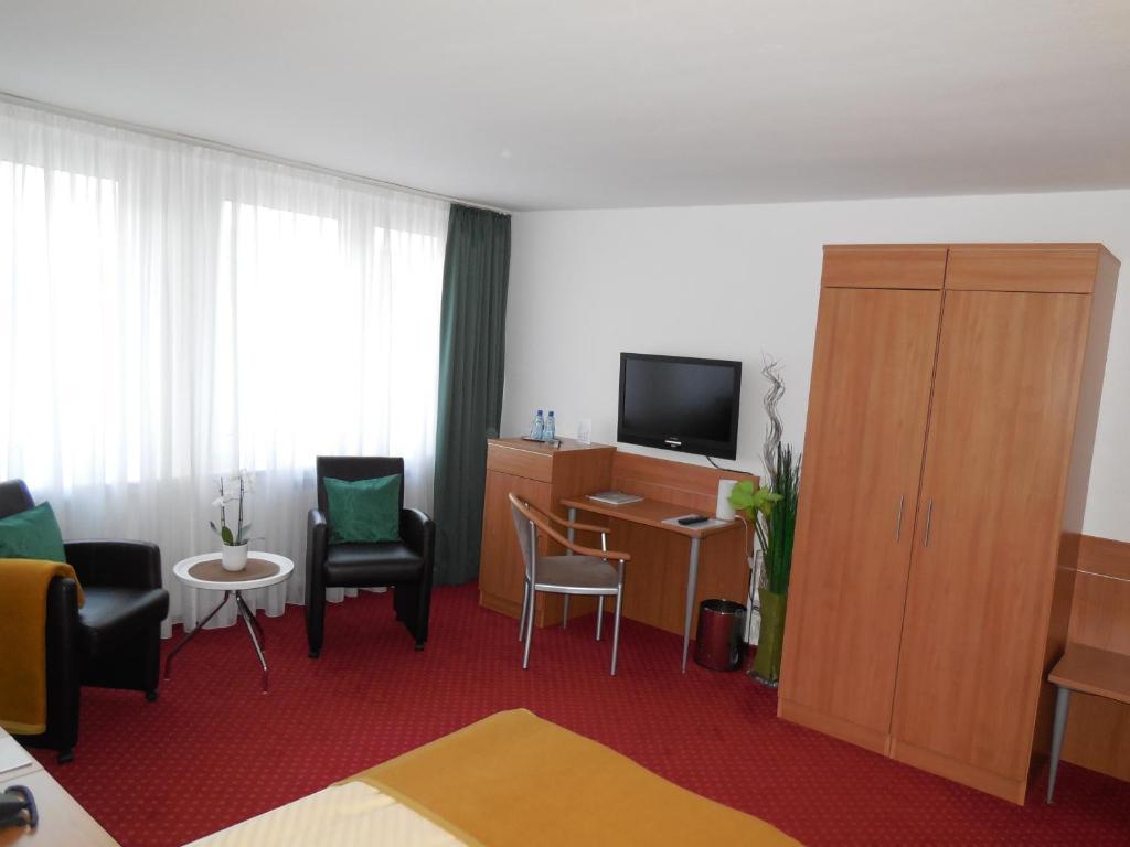 Hotel Sechzehn Leverkusen Room photo