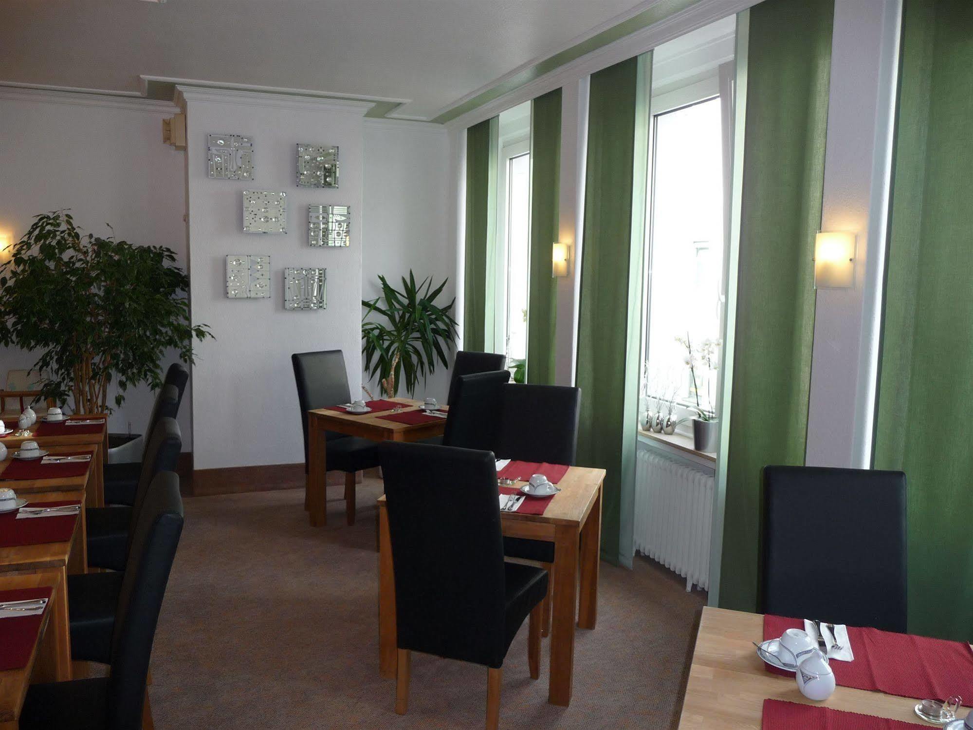 Hotel Sechzehn Leverkusen Exterior photo